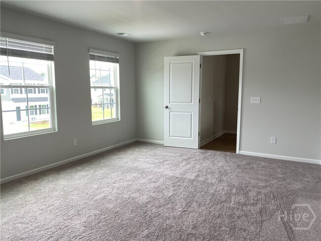 Building Photo - 105 Stillhouse Dr