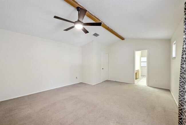 Building Photo - 7201 Pine Bluffs Trail