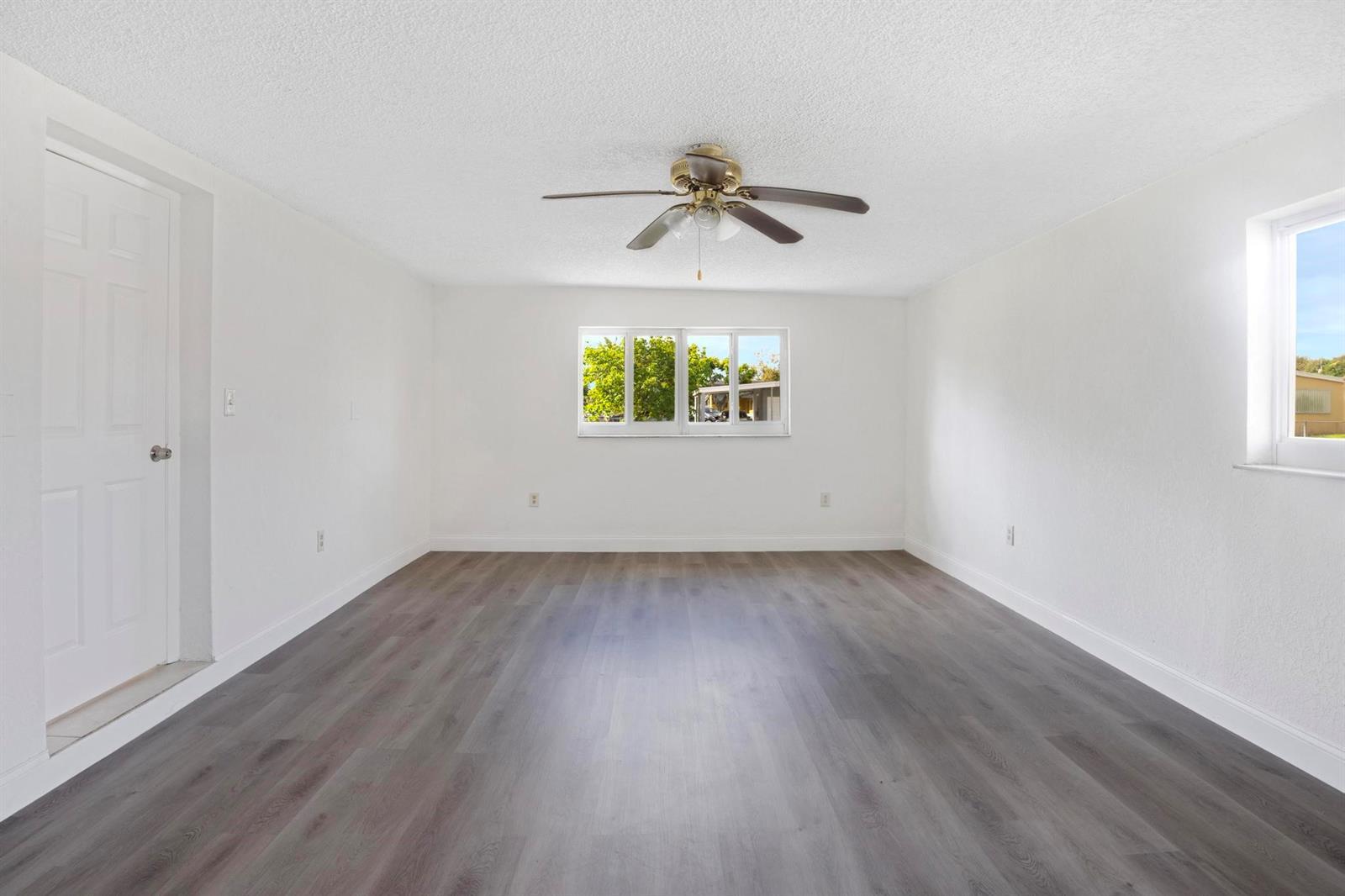 Building Photo - 585 NW 182nd Ter