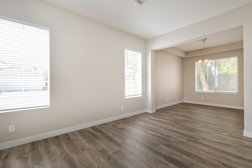 Building Photo - 354 Velino Ave