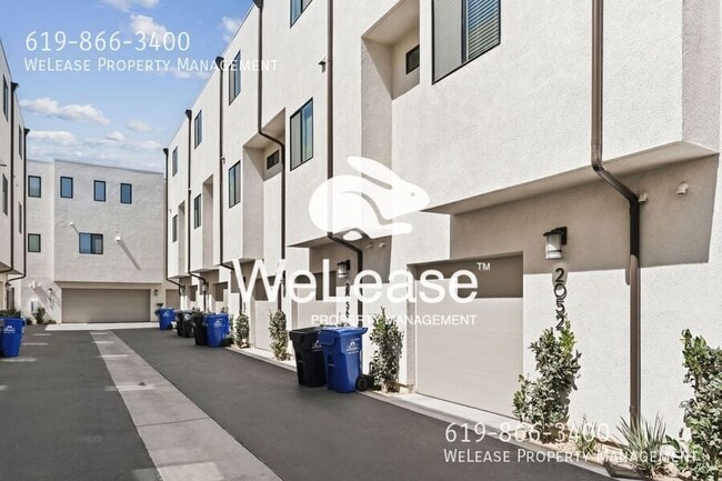 Building Photo - 2052 Vela Ln