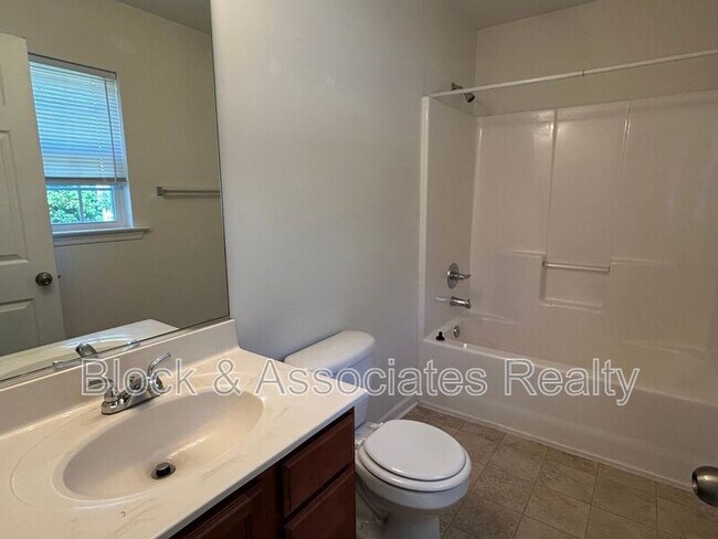 Building Photo - 5147 Fiddlers Run Dr