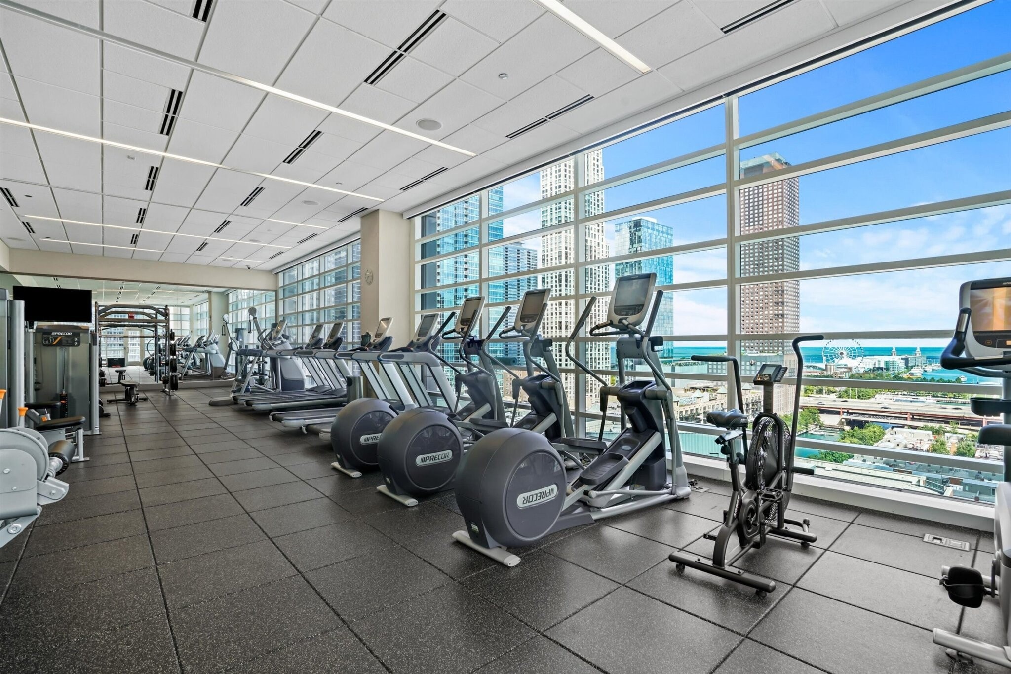 Building Photo - 352 E North Water St