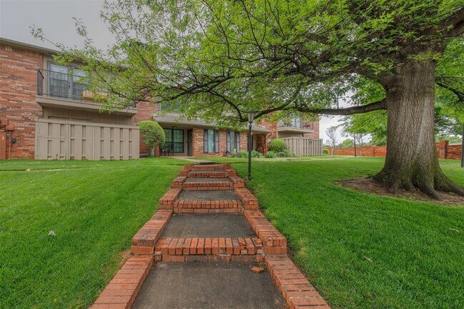 Building Photo - 6500 N Grand Blvd