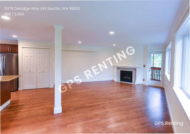 Building Photo - 3 Bedroom Townhome In Delridge Available Now!