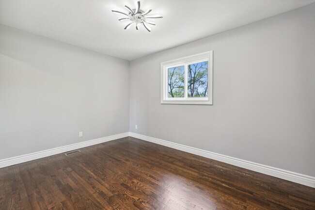 Building Photo - 4641 E 13th Pl