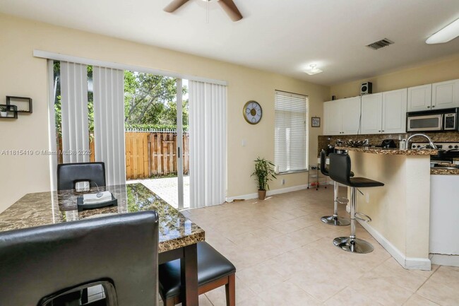 Building Photo - 5741 NW 112th Ct
