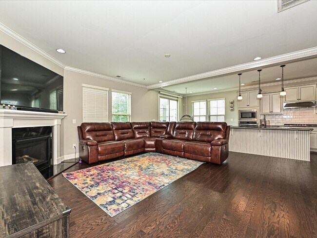 Building Photo - 724 Garrett Green Way