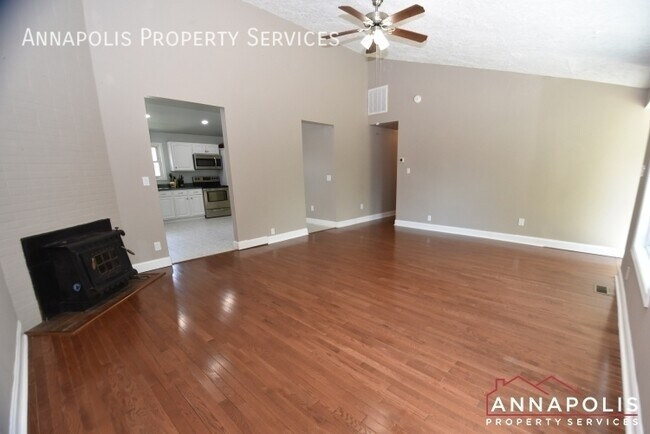 Building Photo - 1195A Bayview Vista-