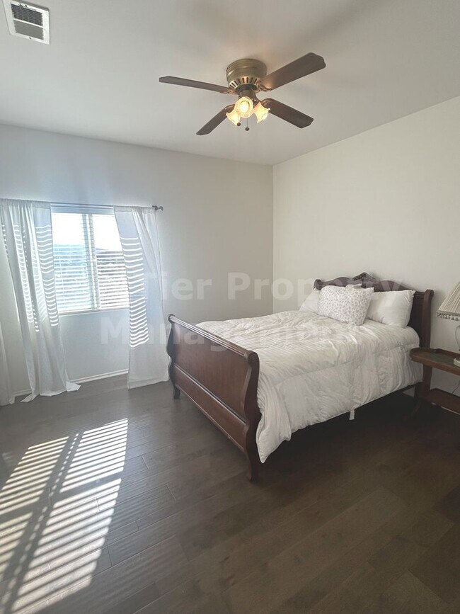 Building Photo - Beautiful 4 bed, 3 bath, 2,726 sqft House in Peaceful San Marcos Neighborhood - Available 11/15