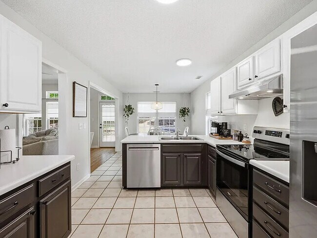 Building Photo - Earn Wealth While Leasing - Like a Homeowner - Lease to Own