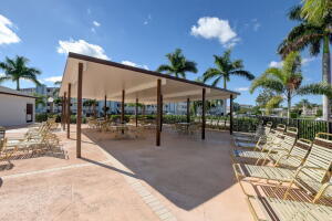 Building Photo - 296 Fanshaw H