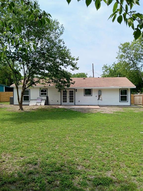 Building Photo - 2902 Spring Cir