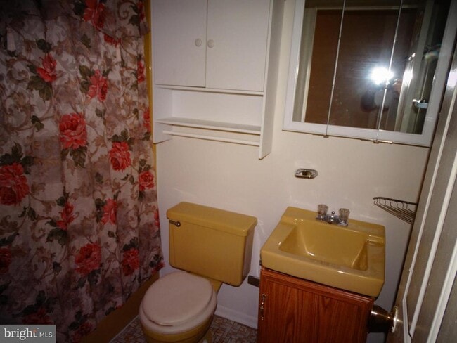 Building Photo - 2495 Vineyard Ln