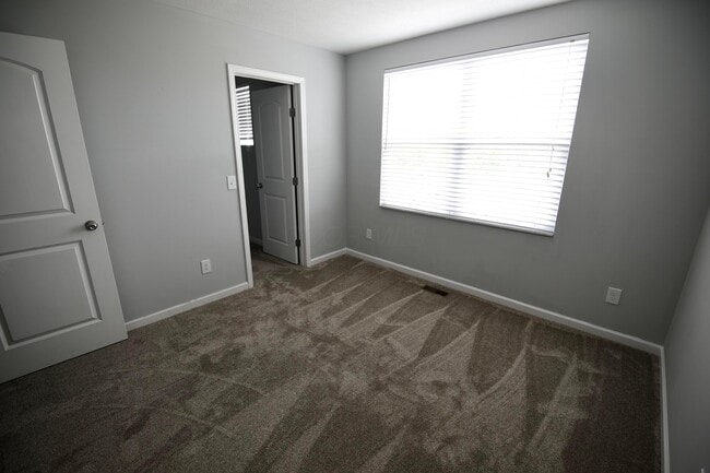 Building Photo - 5801 Sedgemoor Dr