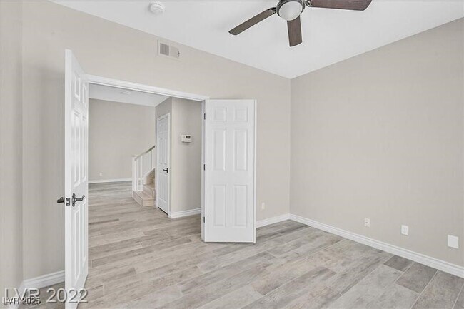Building Photo - 9725 Hitching Rail Dr