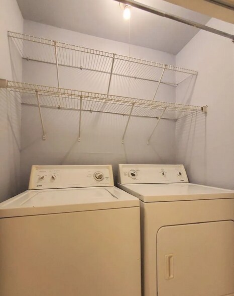 Laundry - 6519 W Newberry Rd