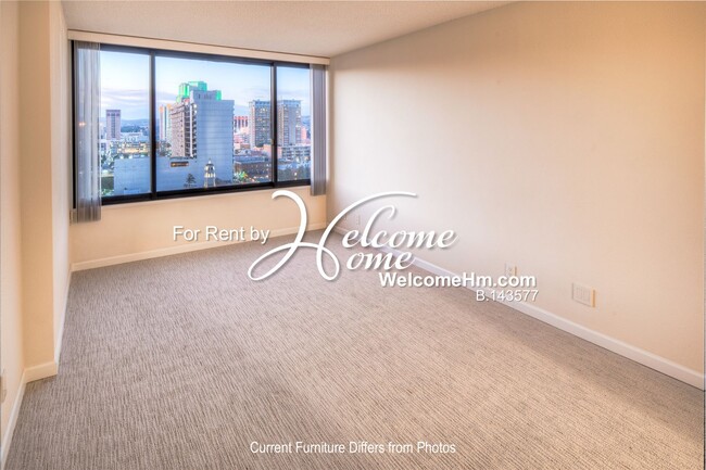 Building Photo - Furnished Park Tower Condo with views of t...