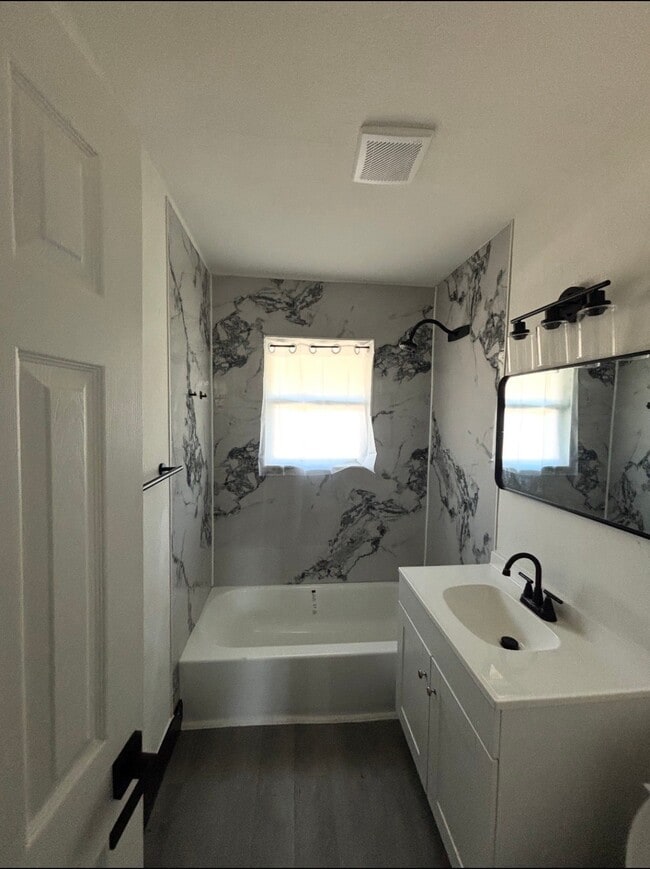 Building Photo - 7213 Moline St