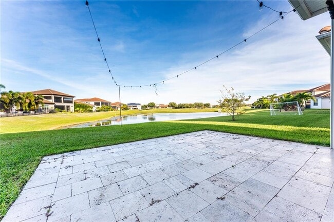 Building Photo - 13019 Stanthorne Ave