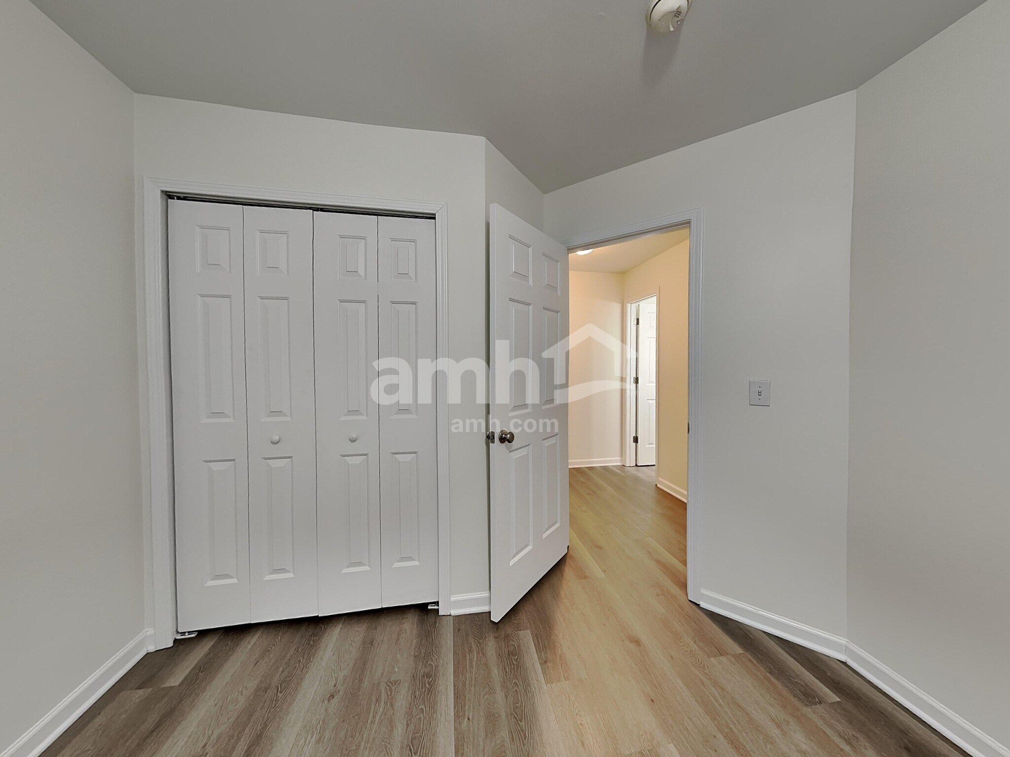 Building Photo - 5 Silverbrook Ct