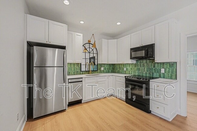 Building Photo - 140 Harper Lee St