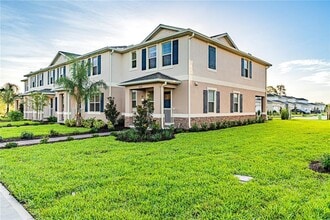 Building Photo - 16329 LAKELET Aly