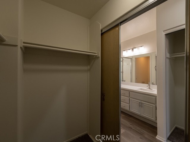 Building Photo - 840 S Orchid Ln