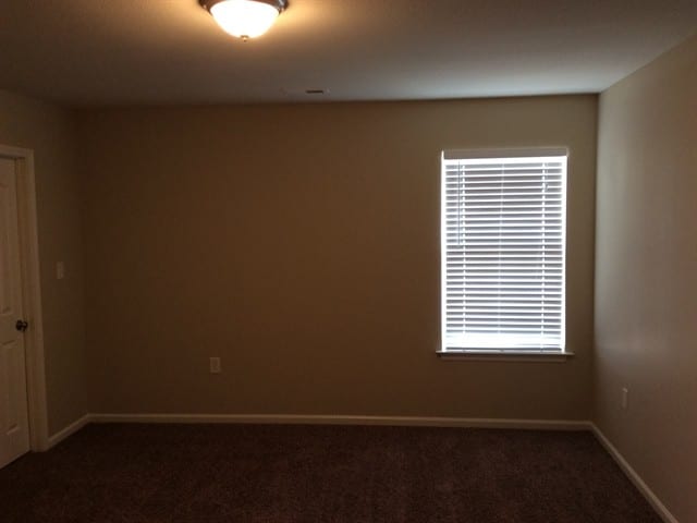 Building Photo - 10717 Pointer Ridge Dr