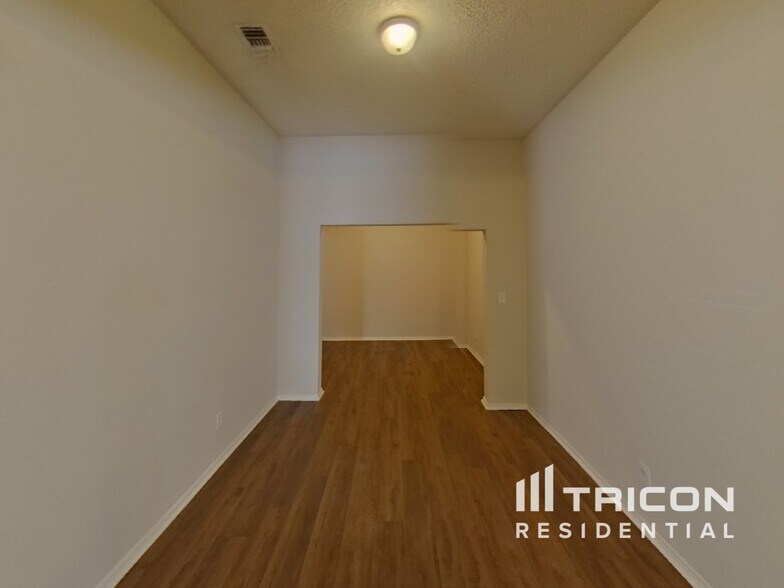 Building Photo - 602 Snapdragon Trail
