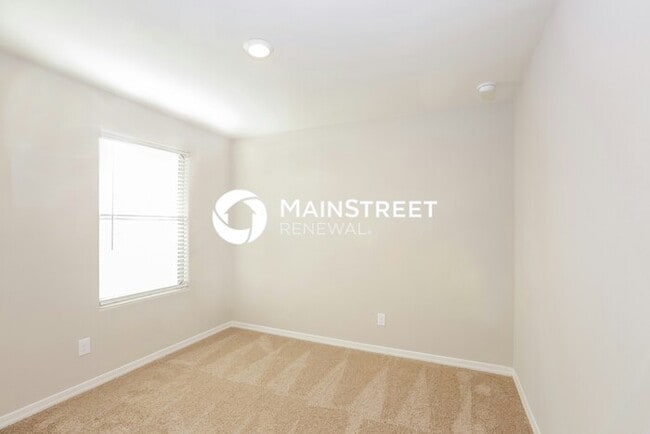 Building Photo - 4 Bedroom Pet-Friendly Home in Phoenix, AZ...