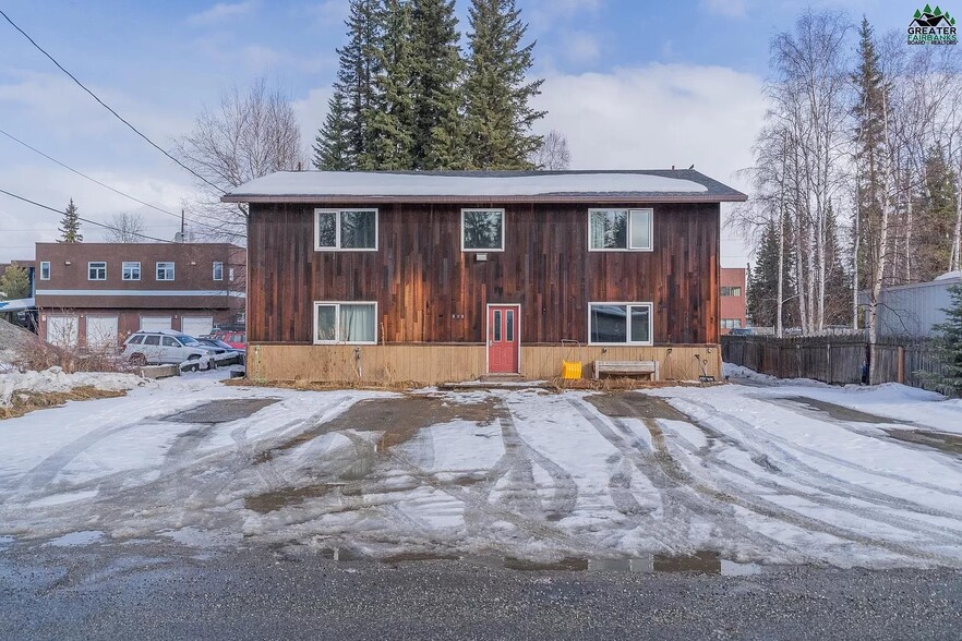 Building Photo - 615 Ginko Rd