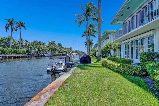 Building Photo - 180 Isle of Venice Dr
