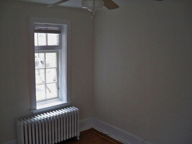 Building Photo - 4533 Locust St