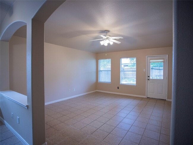 Building Photo - 16714 Mallory Bridge Dr
