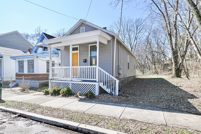 Building Photo - 4151 Chambers St