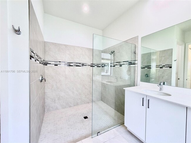 Building Photo - 5028 Gambero Wy