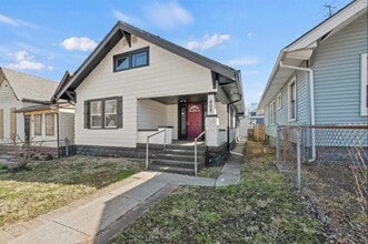 Building Photo - 409 N Temple Ave