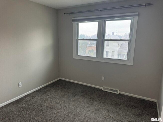 Building Photo - 1728 Taylor St