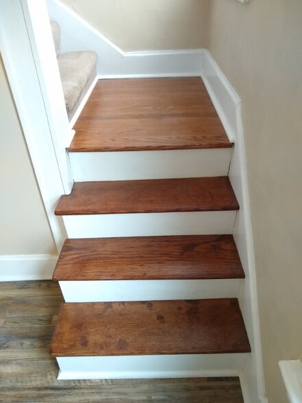 Building Photo - 2658 Deming Ave