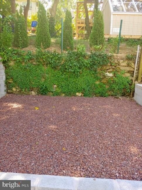 Building Photo - 351 Krams Ave