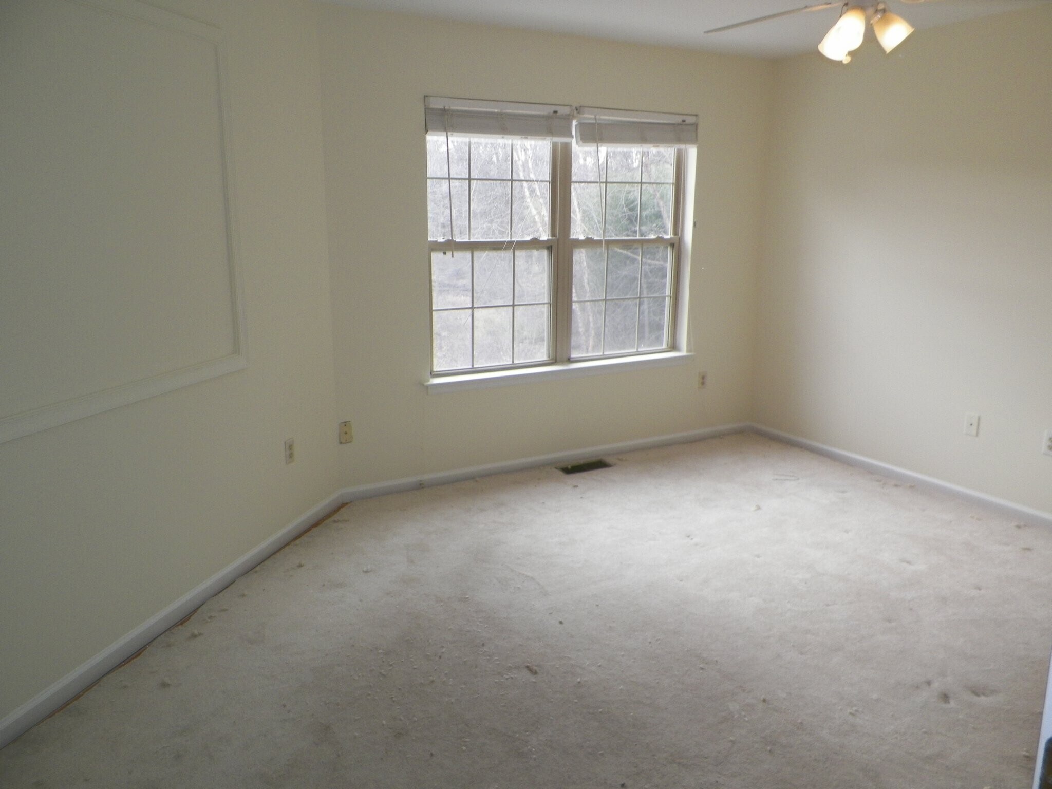 Building Photo - 5077 Rosewood Dr