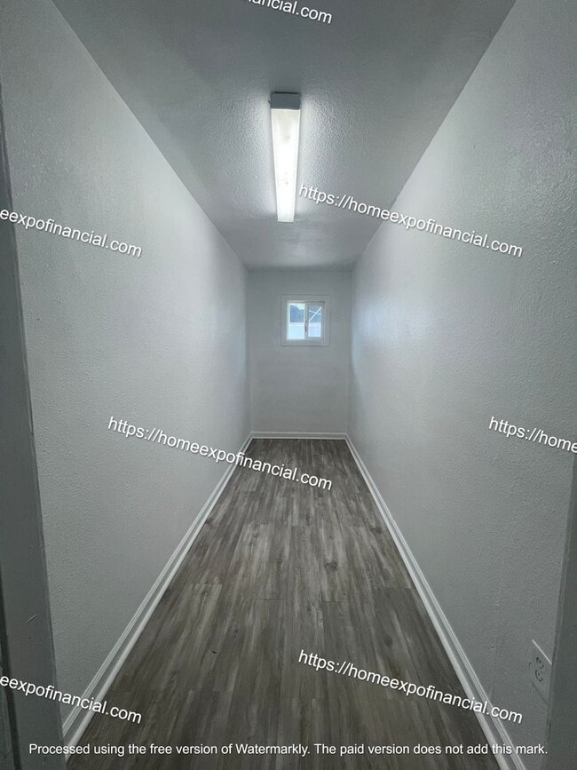 Building Photo - Nice Home For Rent