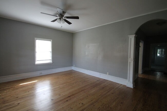 Building Photo - Exclusively Offered By Muse Realty, LLC