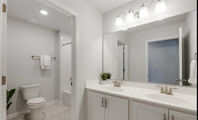 Building Photo - 5649 Rohan Pl