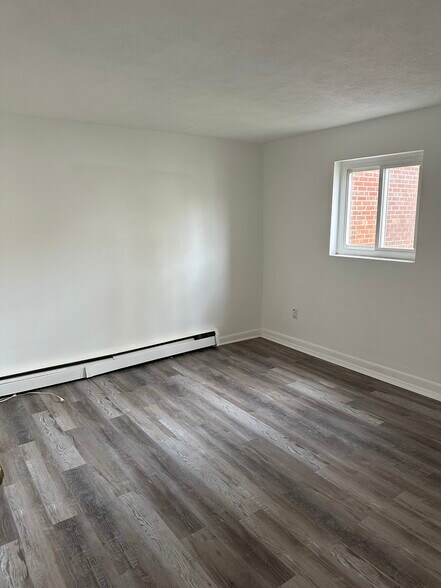 Building Photo - 28 Bryon Rd