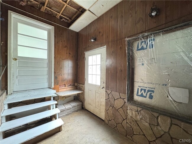 Building Photo - 318 W Hoard St