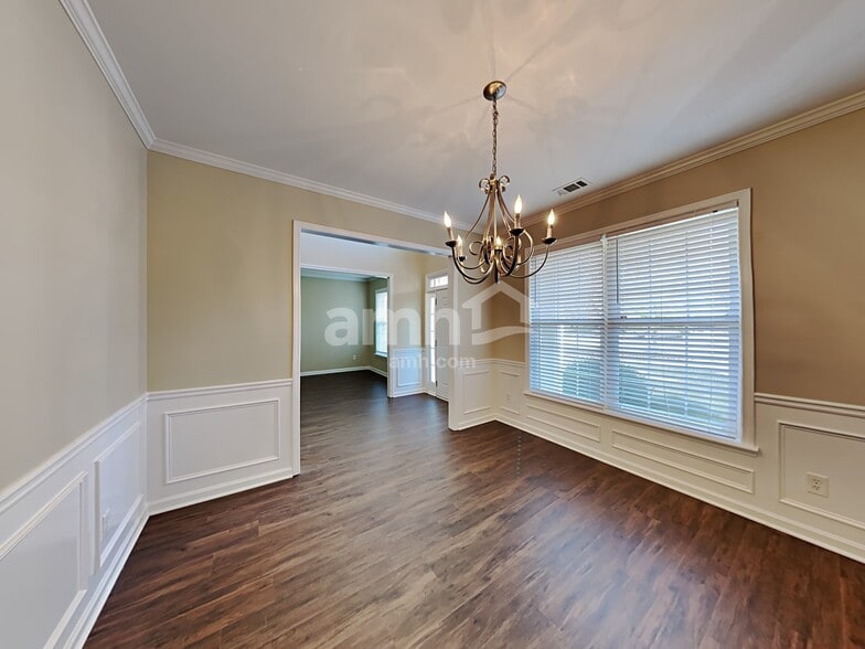 Building Photo - 916 Swallowtail View