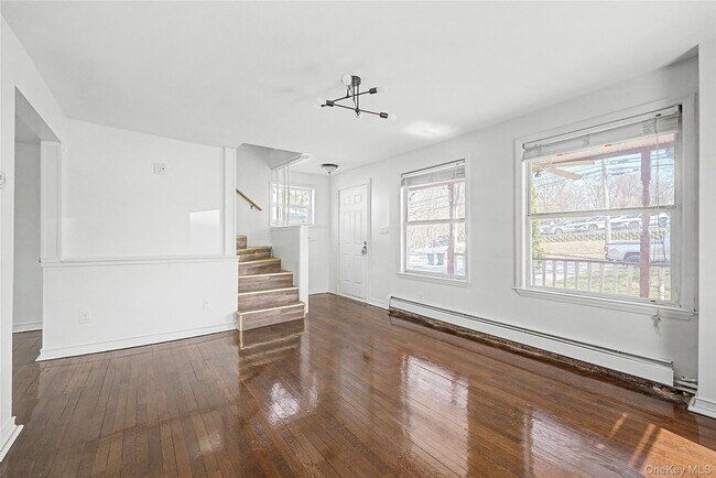 Building Photo - 241 N Main St