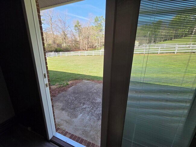 Building Photo - 199 Deep Gap Estates Dr